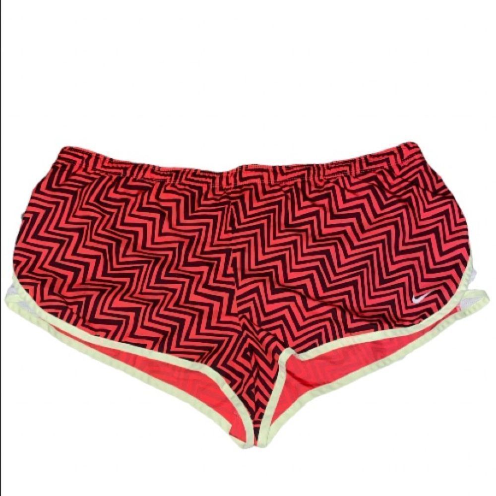 Nike dri fit shorts size L